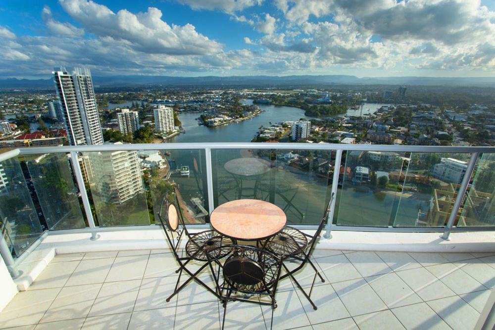 Chevron Renaissance - Private Apartments Gold Coast Exterior photo